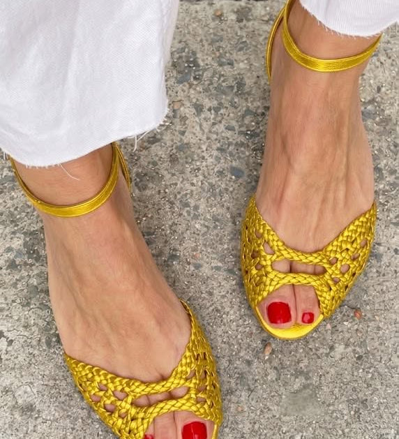 Isadora | Vævede Guld Sandaler