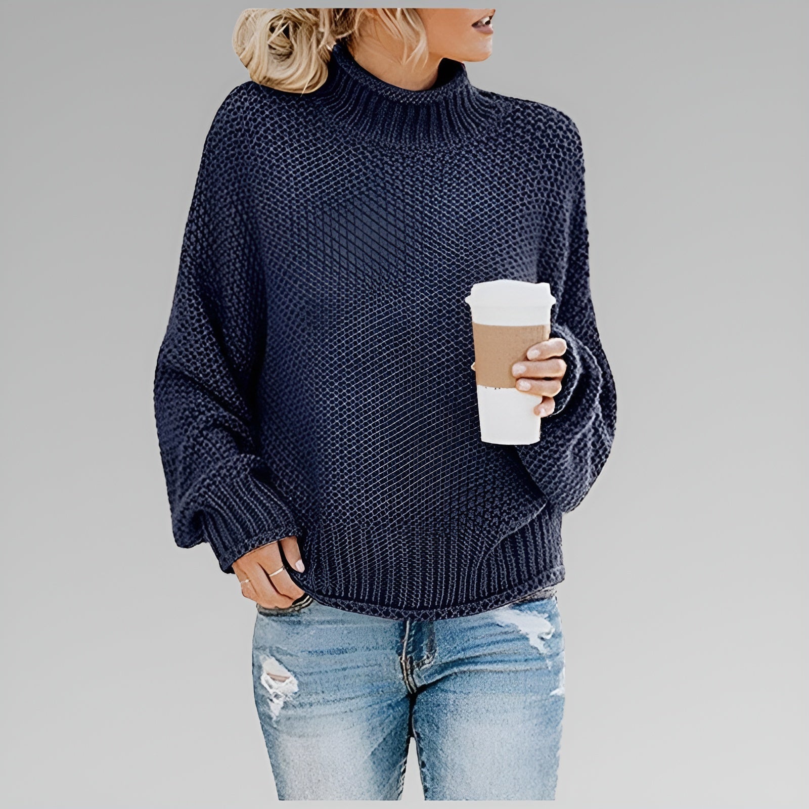 Anne striksweater med høj hals fra Elsebeth København, stylet look