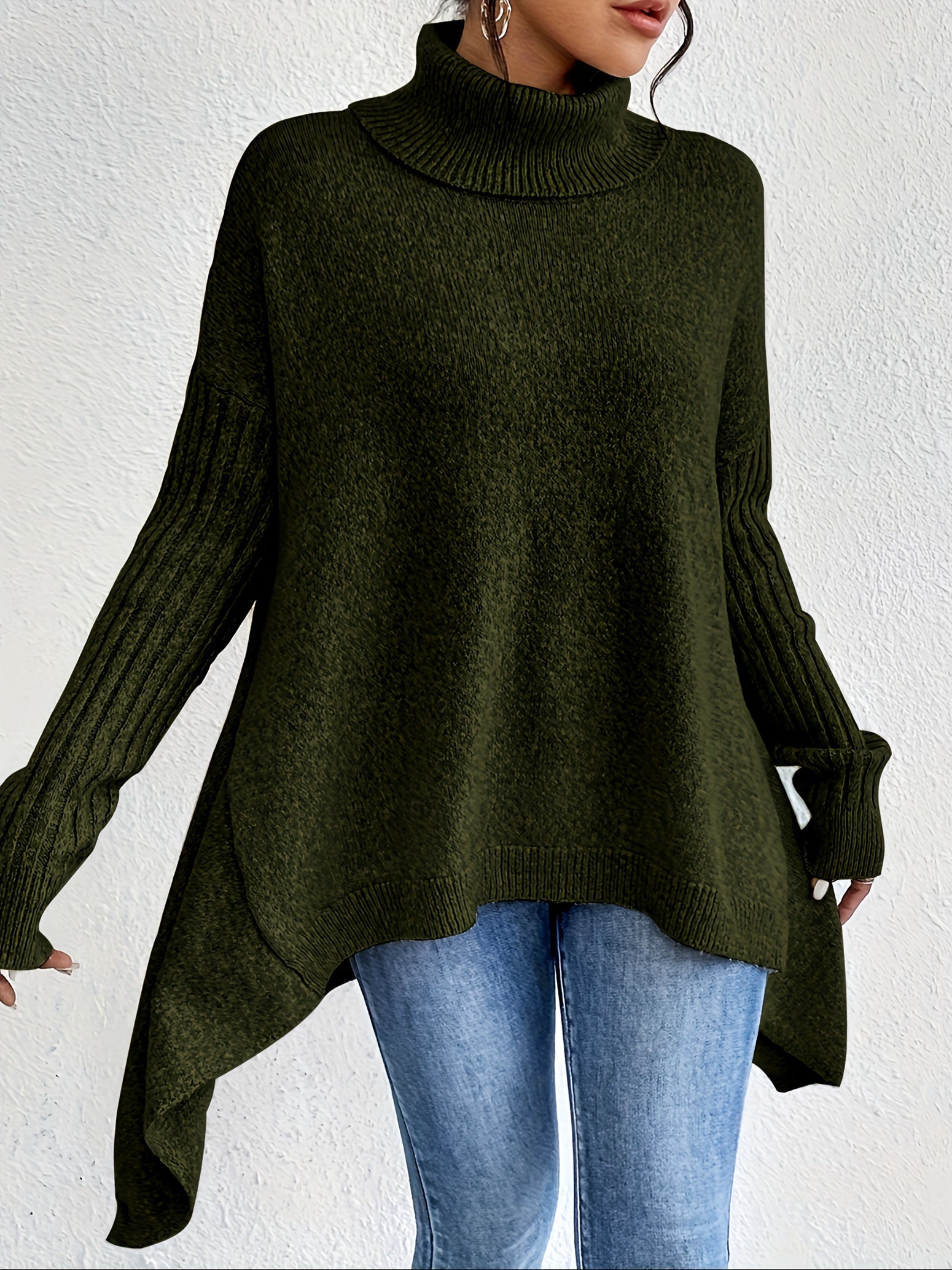 Sylvie draperet sweater med høj hals fra Elsebeth København, set forfra