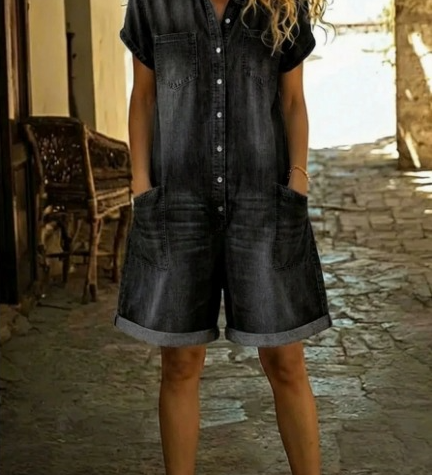 Elvora | Denim Playsuit med Krave og Korte Ærmer