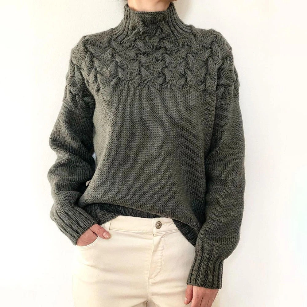 Nina strikket rullekravesweater fra Elsebeth København, set bagfra