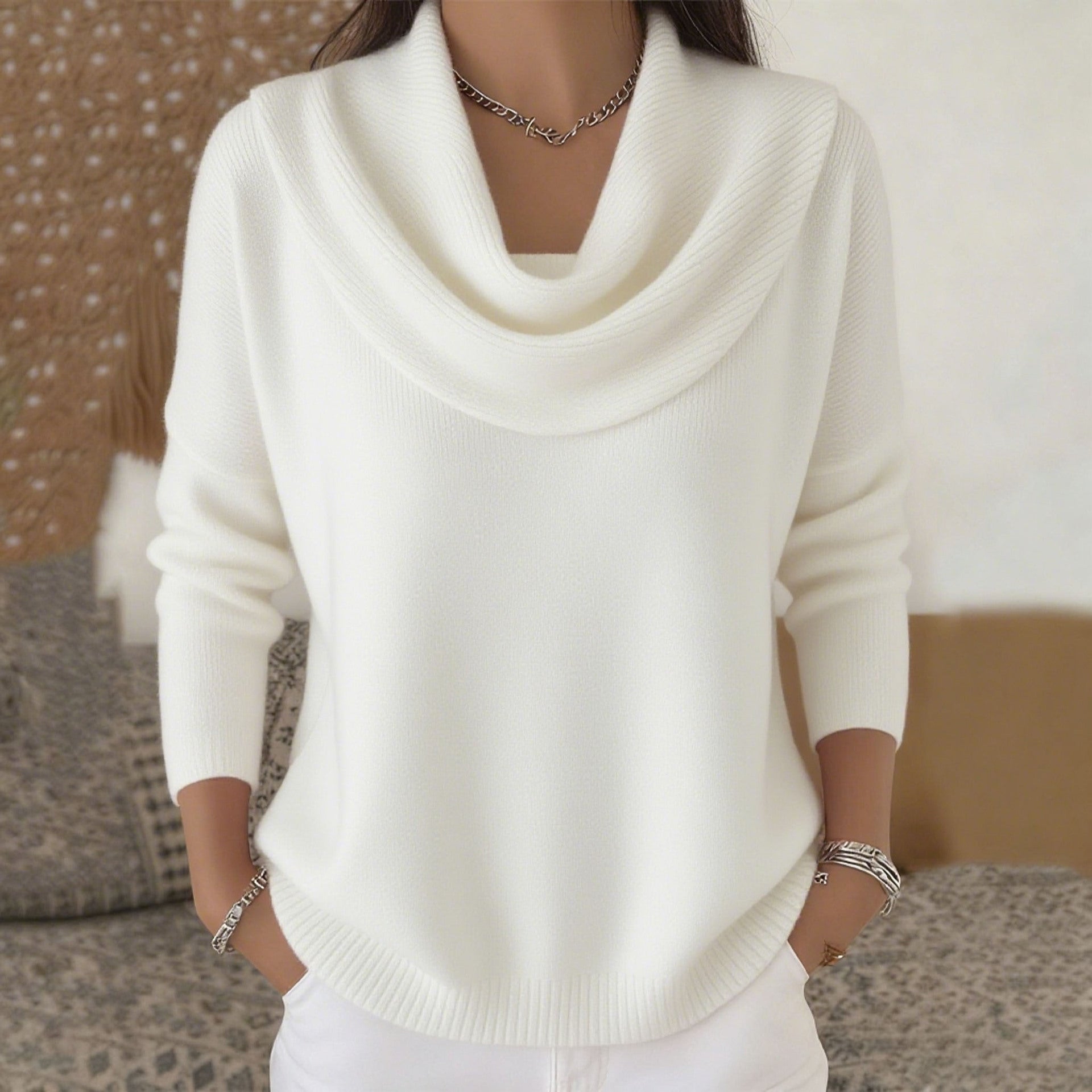 Juliette Draperet Hals Sweater til kvinder fra Elsebeth København