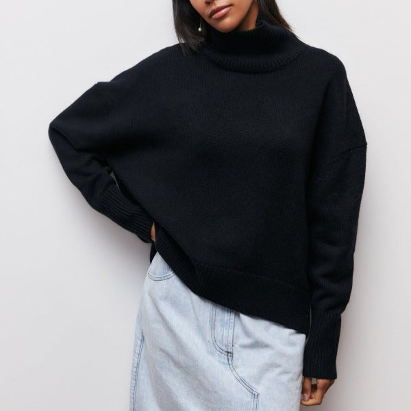 Nina rullekravesweater fra Elsebeth København, detalje af ærmet