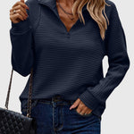 Christine sweater med halv lynlås fra Elsebeth København, detalje af ærmet