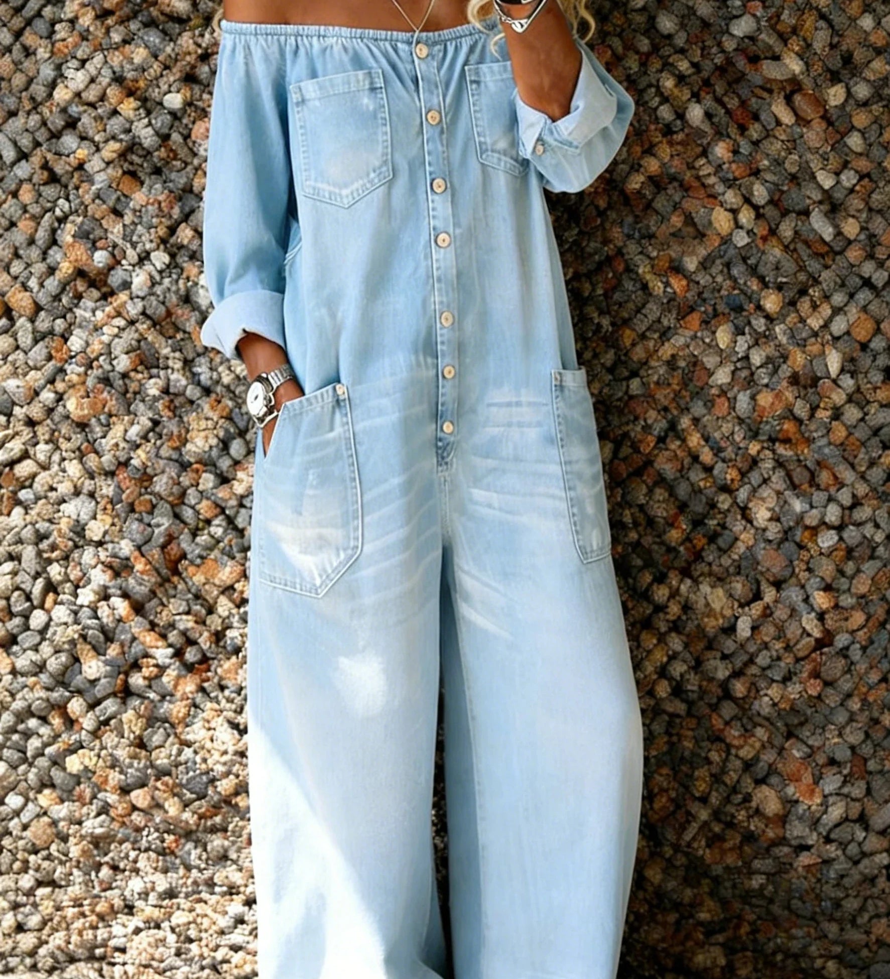 Noa | Denim Jumpsuit med Off-Shoulder Halsudskæring