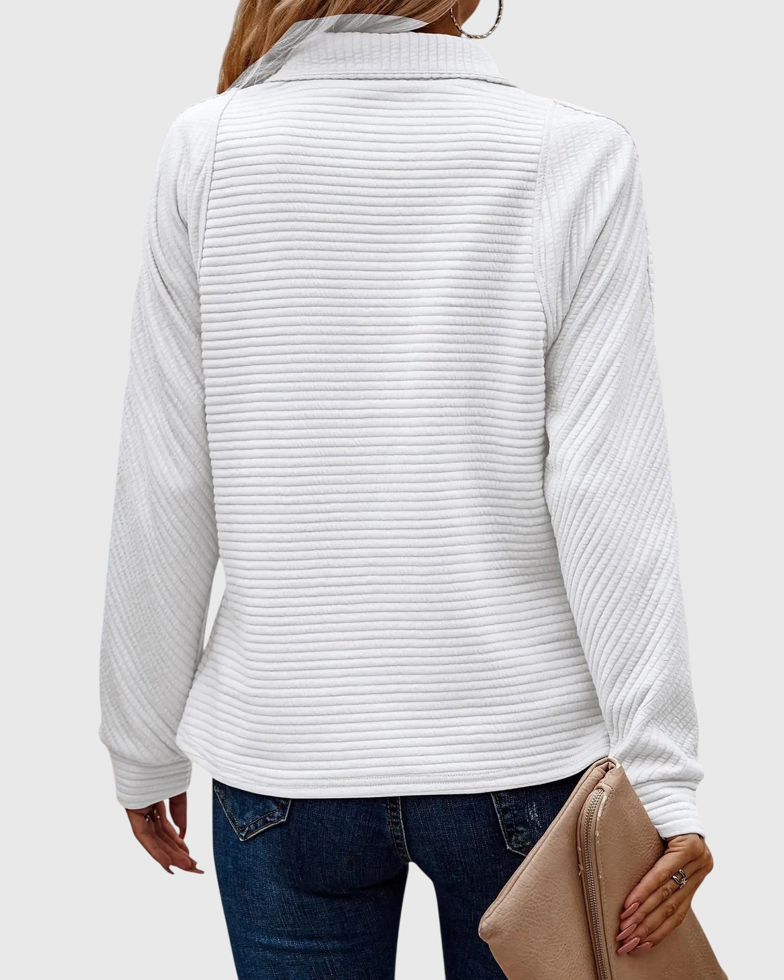 Christine sweater med halv lynlås fra Elsebeth København, set forfra