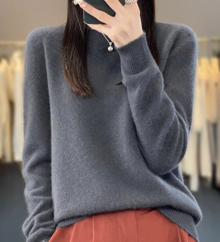 Julie blød sweater fra Elsebeth København, set fra siden