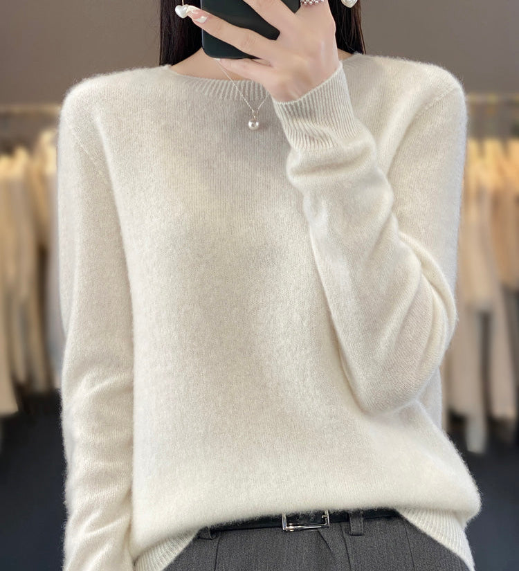 Julie blød sweater fra Elsebeth København, i fuld figur
