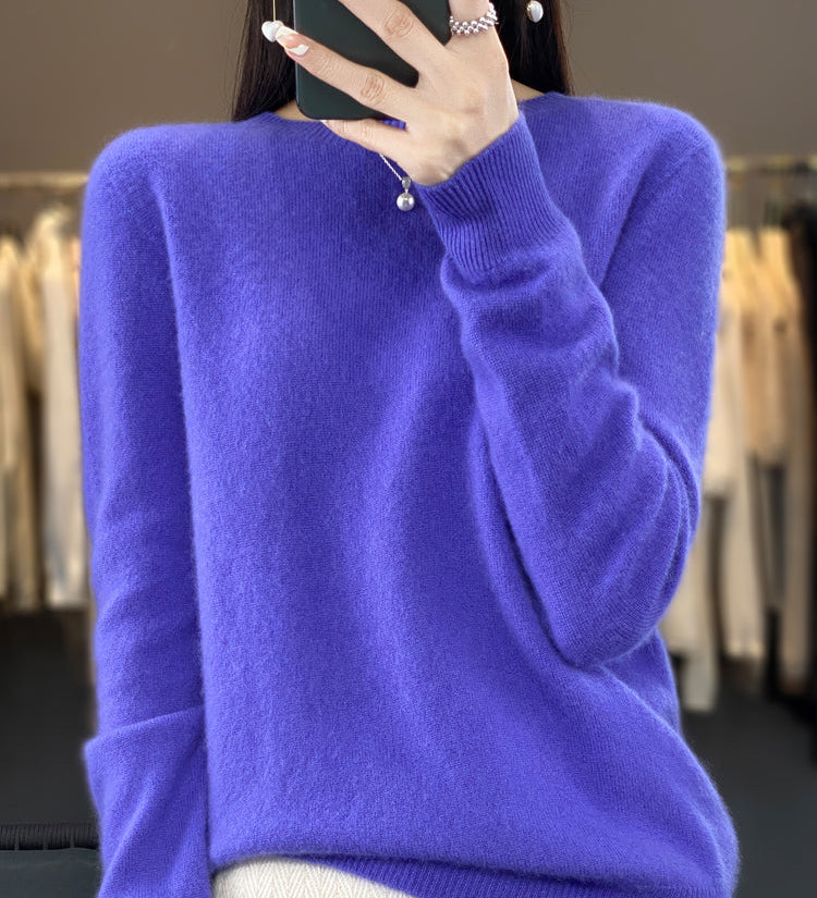Julie blød sweater fra Elsebeth København, nærbillede af halsen