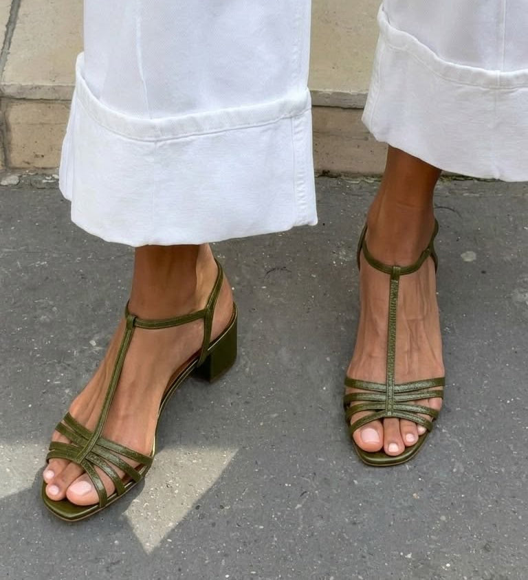 Allegra | Gyldne Sandaler Hverdags Elegance
